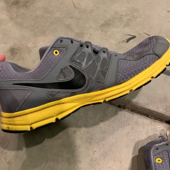 COPY - Men’s Nike shoes - Picture 1 of 5